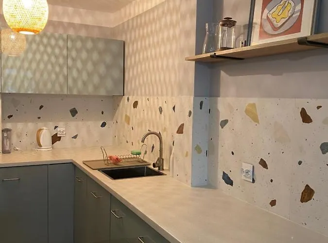 Close To Metro, 8 Minutes To Centrum And Near Airport Warszawa